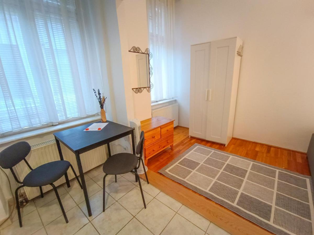 R172 Elitehost Raday Studio Apartment Budapest Exterior foto